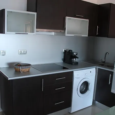 Apartment In First Line *