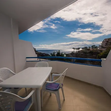 Apartment In First Line *