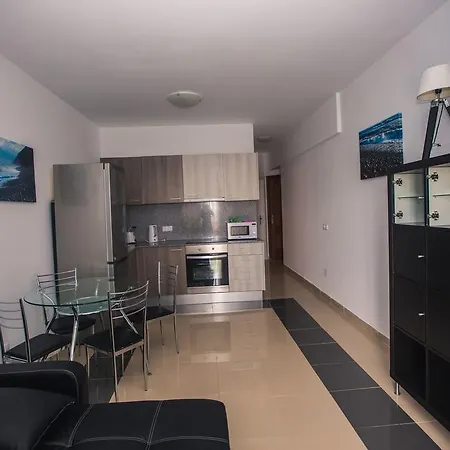 Apartment In First Line *