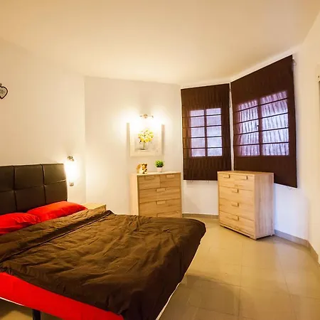 Apartment In First Line