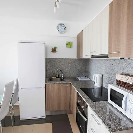 Apartment In First Line *