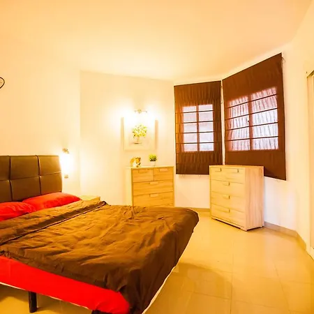 In First Line Apartment Playa Paraiso (Tenerife)