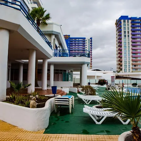 Apartment In First Line *