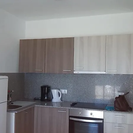 Appartement In First Line