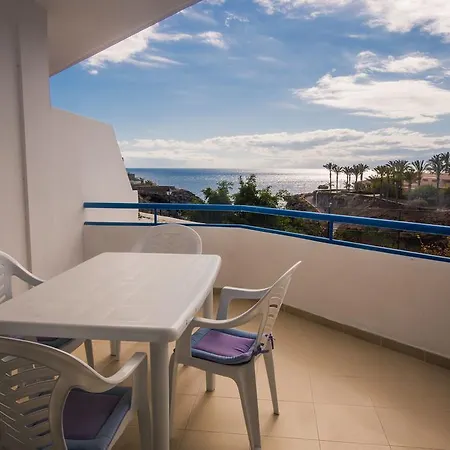 Appartement In First Line *