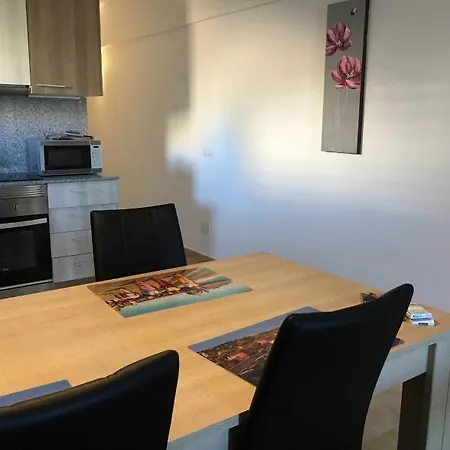 Appartement In First Line *